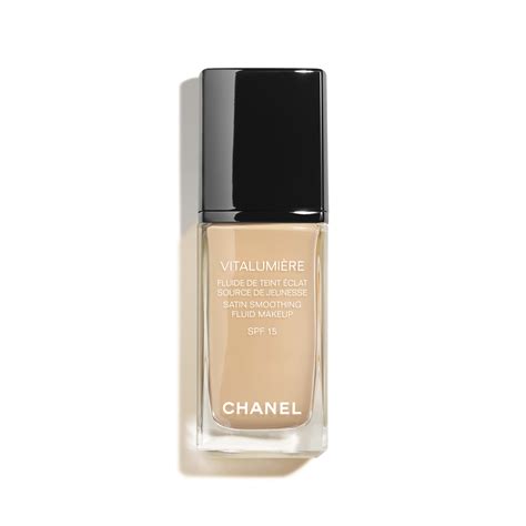 chanel vitalumiere fluide makeup|chanel vitalumiere foundation.